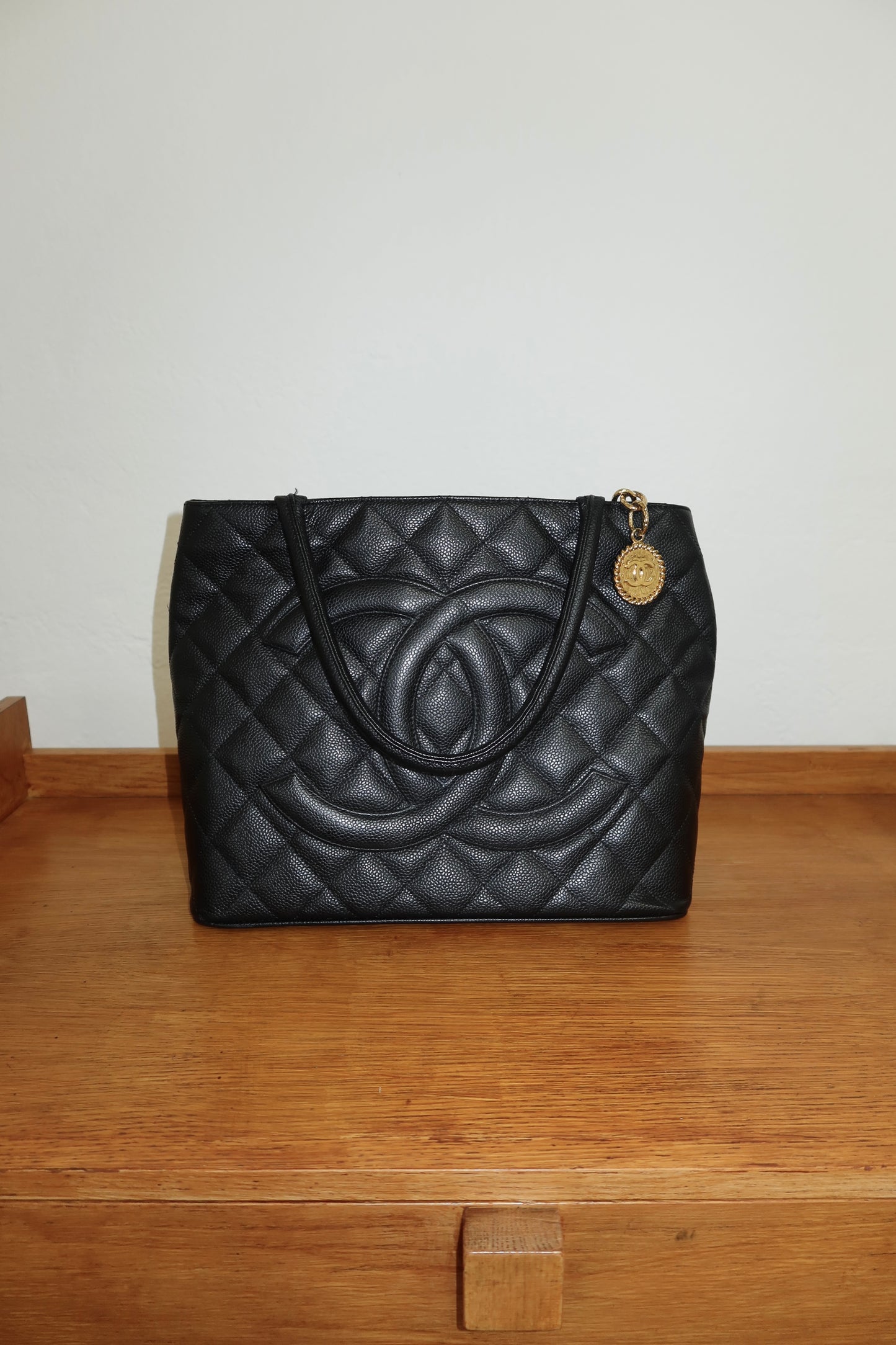 CHANEL CAVIAR MEDALLION TOTE GOLD HW