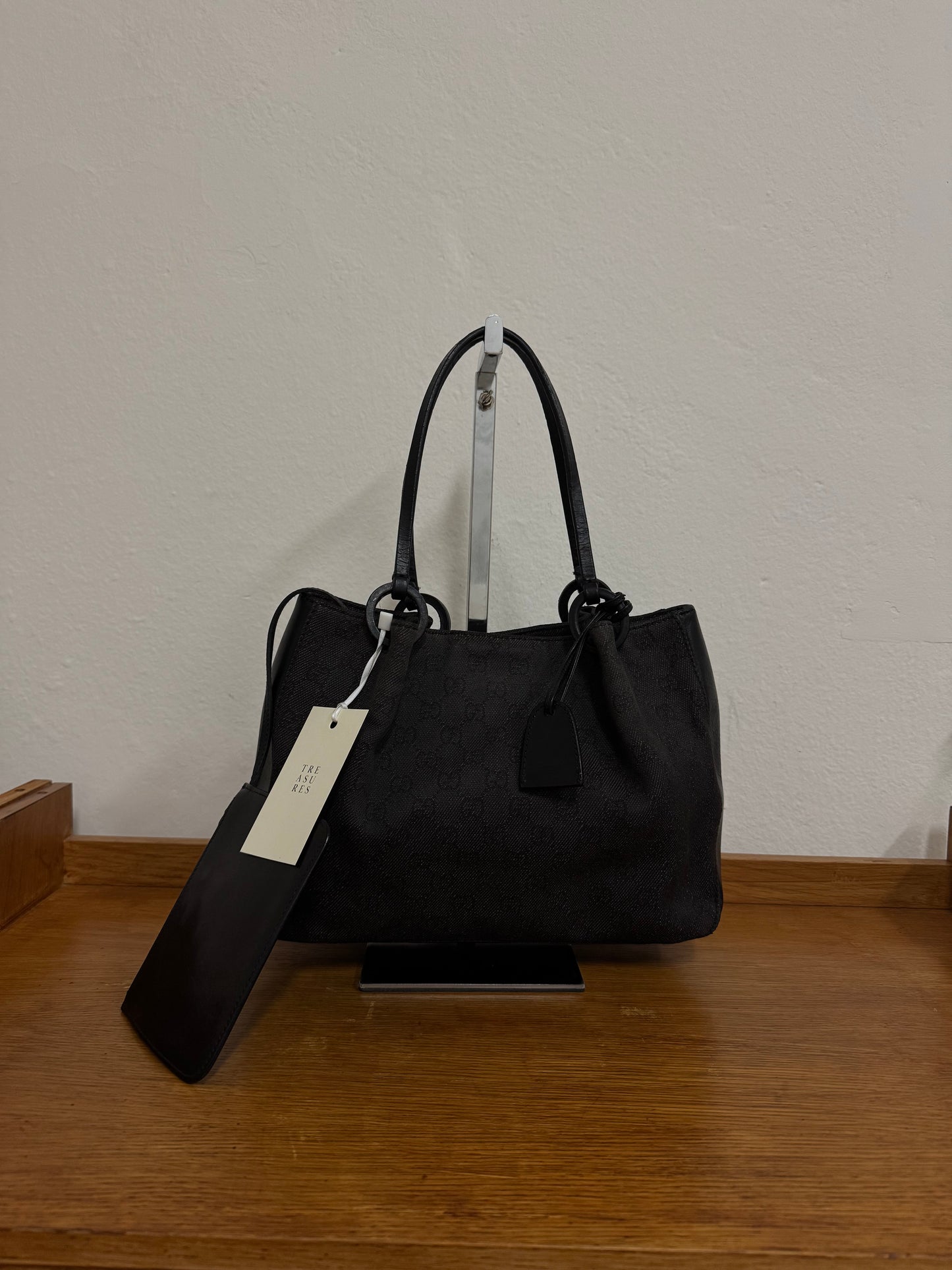 GUCCI GG SHOULDER BAG BLACK & POUCH TOM FORD ERA