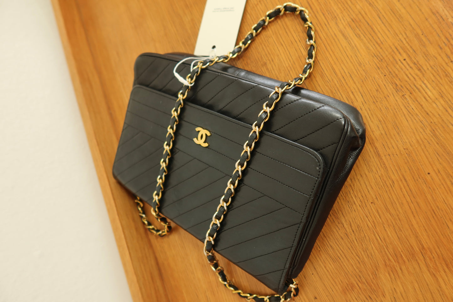 CHANEL DIAGONAL STITCH SINGLE FLAP BAG 2