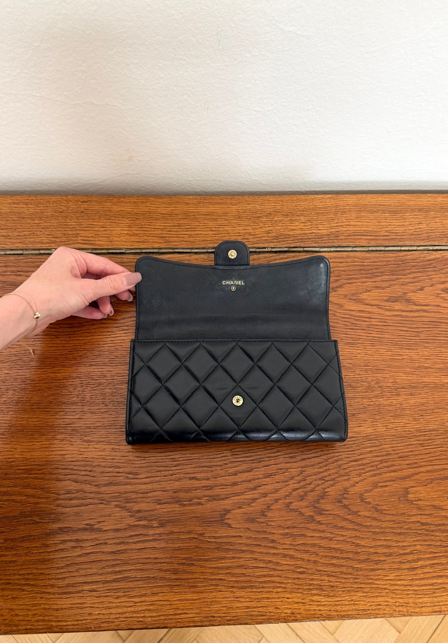 CHANEL LARGE CLASSIC WALLET LAMBSKIN GOLD HW