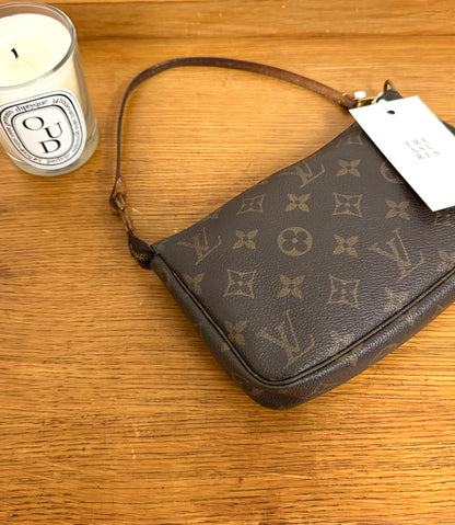 LV POCHETTE