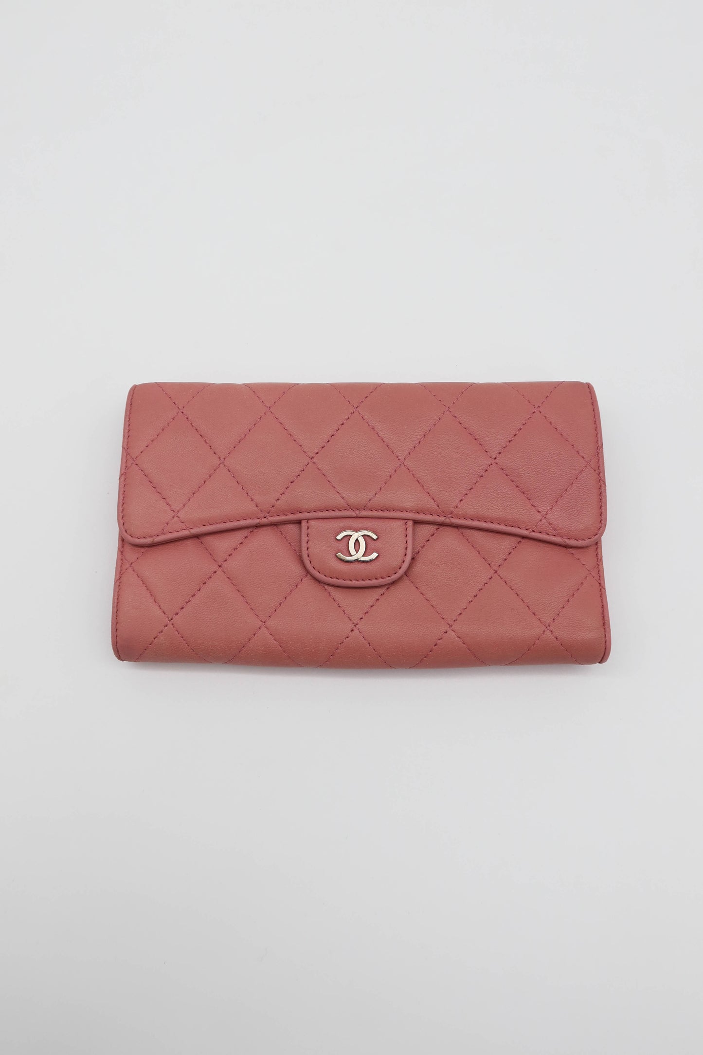 CHANEL CLASSIC WALLET PINK